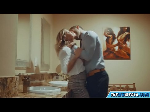 ❤️ Amikor egy bögyös szőke elcsábít egy nyilvános WC-ben ❌ Pornó videó at hu.bookland.top